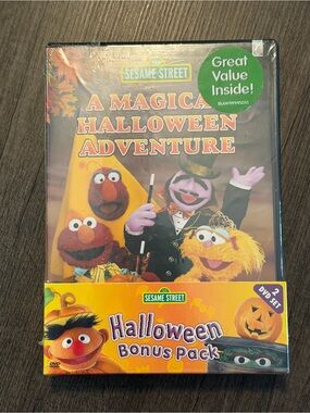 Sesame Street Halloween Bonus Pack DVD – Orange, Yellow, Green